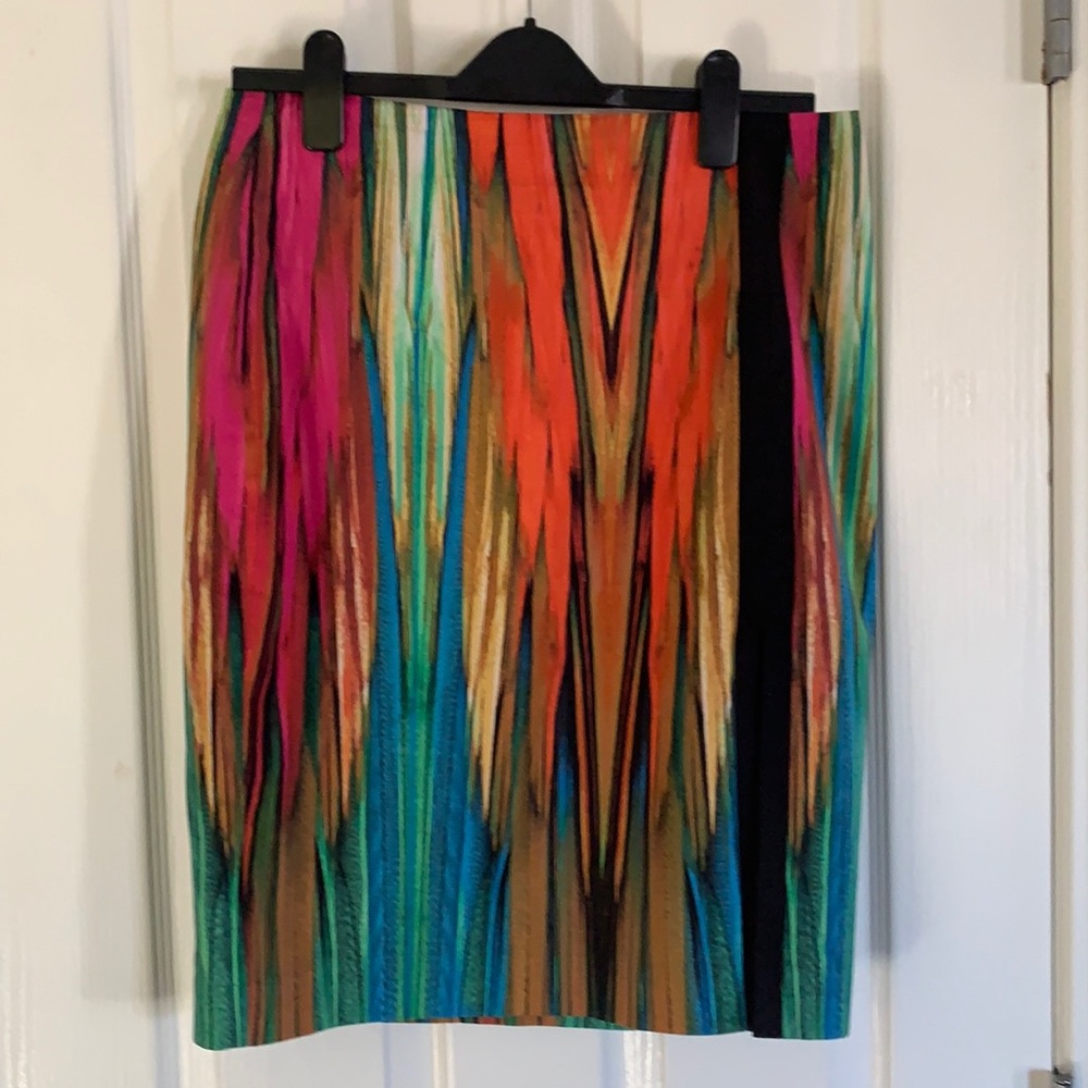 EUC Worthington Colorful Abstract Skirt
